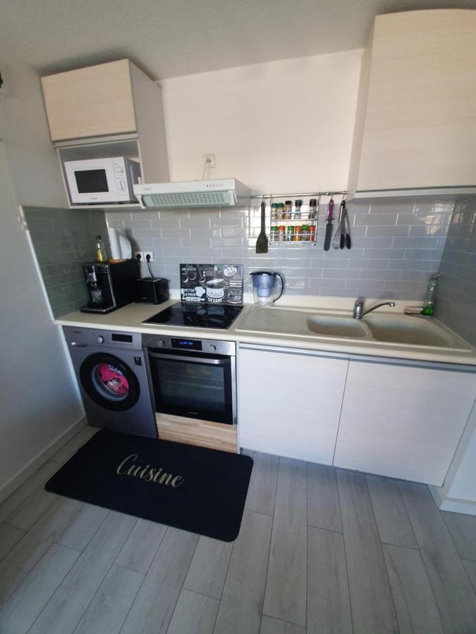 Appartement Cosy Proche De L'Aeroport T R A N S F E R T Sur Demande Saint-Denis Buitenkant foto