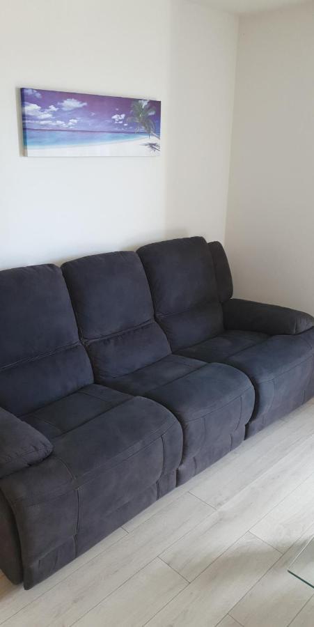 Appartement Cosy Proche De L'Aeroport T R A N S F E R T Sur Demande Saint-Denis Buitenkant foto