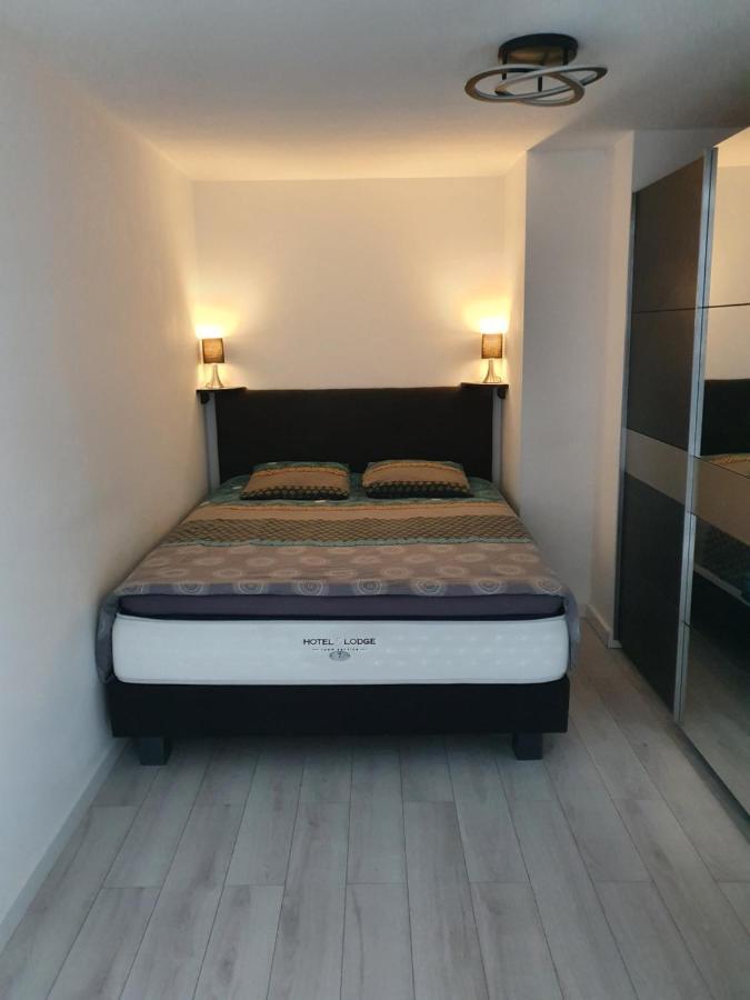 Appartement Cosy Proche De L'Aeroport T R A N S F E R T Sur Demande Saint-Denis Buitenkant foto