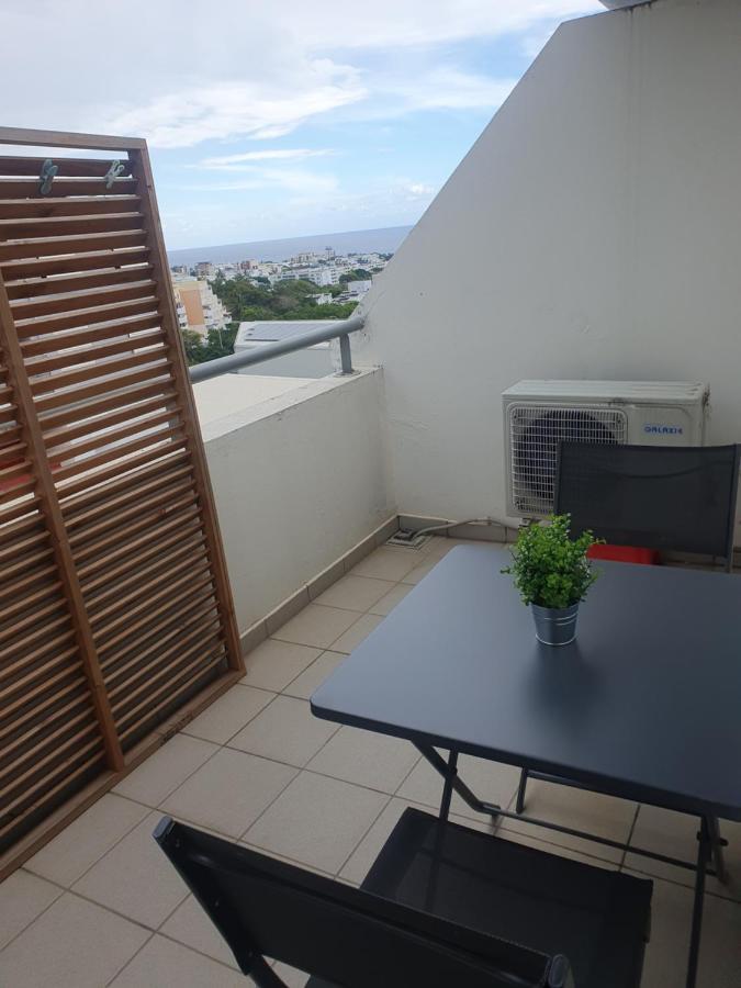 Appartement Cosy Proche De L'Aeroport T R A N S F E R T Sur Demande Saint-Denis Buitenkant foto